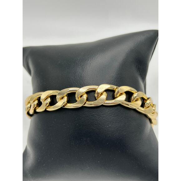 C1946 Gold Tone Bracelet - Picture 2 of 6